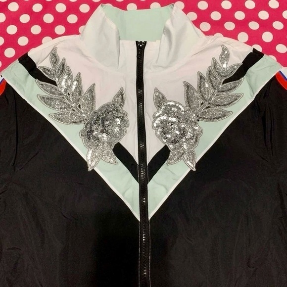 NWT Victoria’s Secret PINK Rare Windbreaker Anorak Jacket Bling Sequins XS/S - Picture 6 of 11